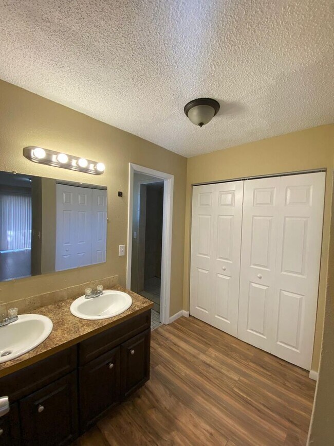 Building Photo - 181 Rebecca Ln