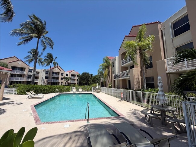 Building Photo - 2711 Ocean Club Blvd