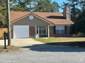 Building Photo - 610 Honey Creek Ln