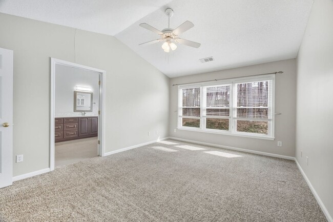 Building Photo - Spectacular John's Creek Traditional