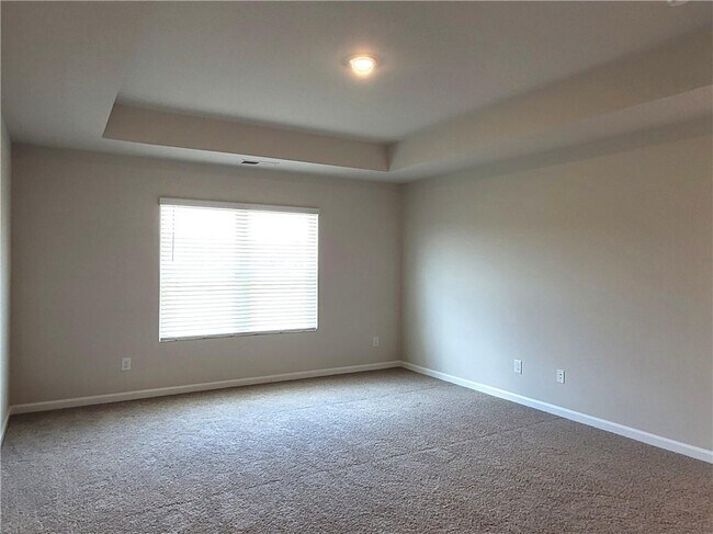 Building Photo - 310 Sound Cir