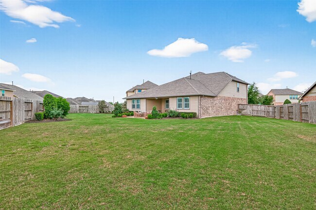 Building Photo - 26102 Lazy Waters Dr