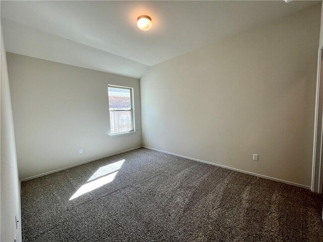 Building Photo - 129 Blue Oak Blvd