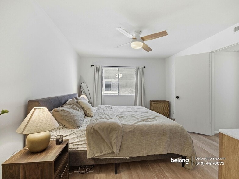 Building Photo - 26914 Flo Ln