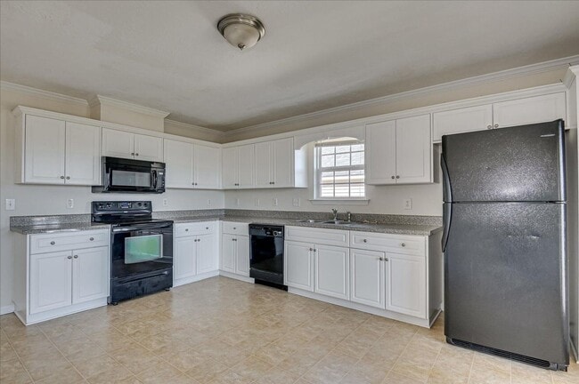 Building Photo - 772 Michelle Ct