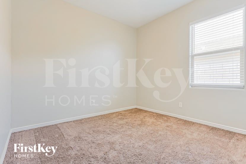 Building Photo - 20392 N Mac Neil St