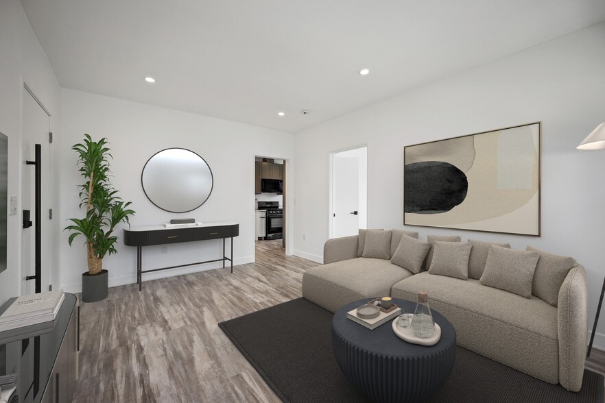 Building Photo - 1023 Tremont St