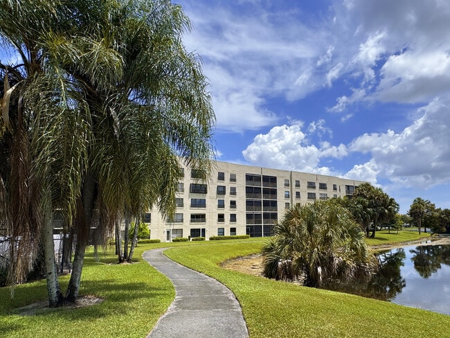 Building Photo - 3000 NW 42nd Ave