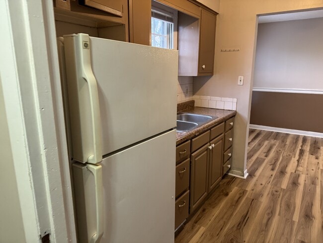 Building Photo - 179 Hedgewood Ct