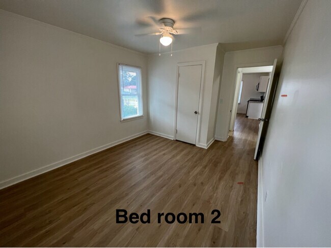 Building Photo - 103 Henry St