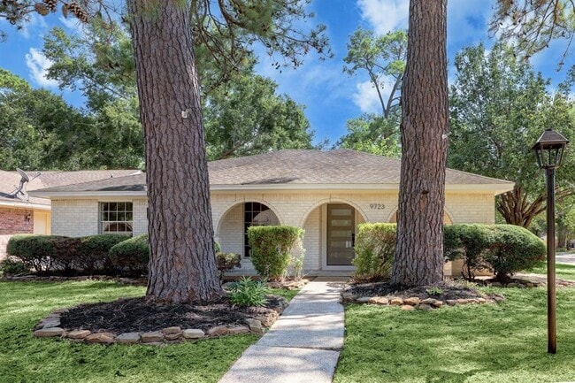 Primary Photo - 9723 Galston Ln
