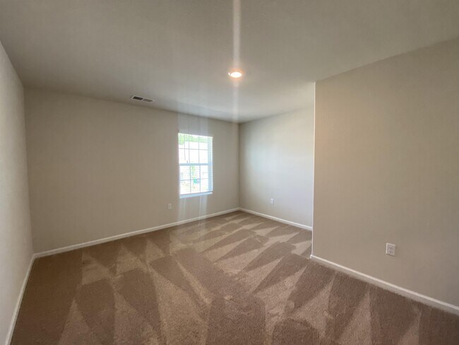 Building Photo - 8100 Derby Wood Ln