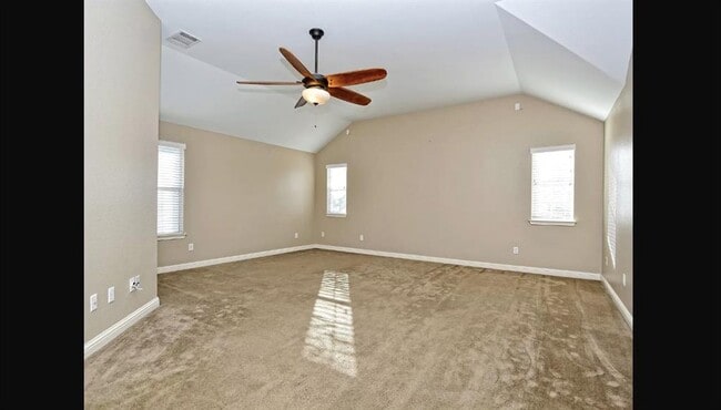 Building Photo - 10121 Channel Island Dr