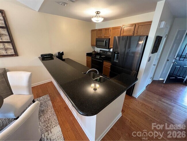 Building Photo - 17919 Kings Point Dr