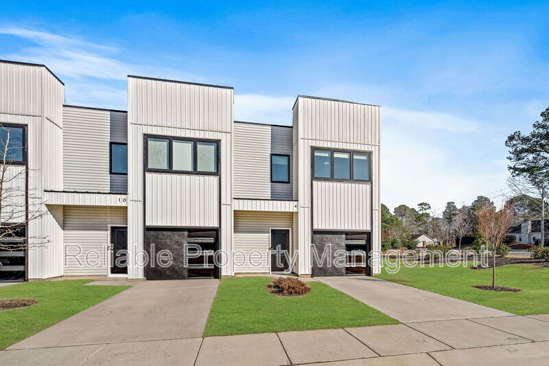 Building Photo - 14 S Laird Dr