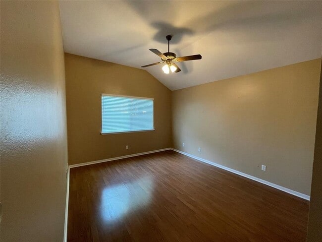 Building Photo - 16917 Ardisia Dr
