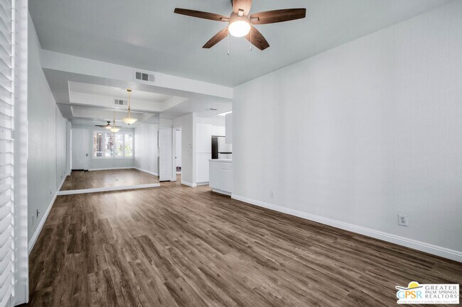 Building Photo - 401 El Cielo Rd
