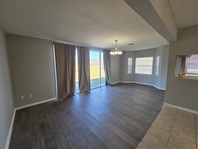 Building Photo - 475 Caribbean Dr