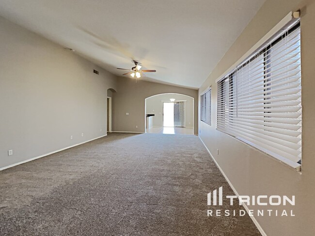 Building Photo - 25683 W St Kateri Dr