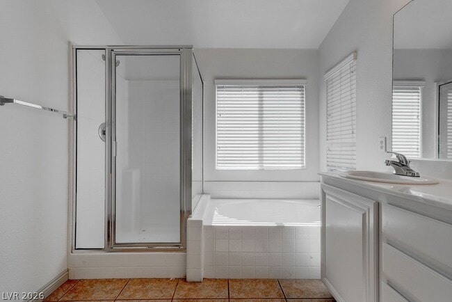 Building Photo - 9931 Rockside Ave