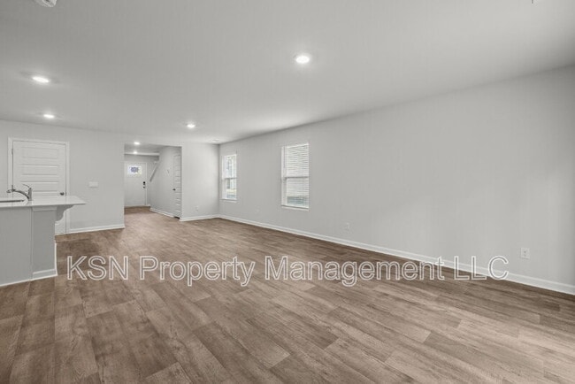 Building Photo - 129 Azure Dr