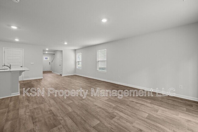 Building Photo - 129 Azure Dr