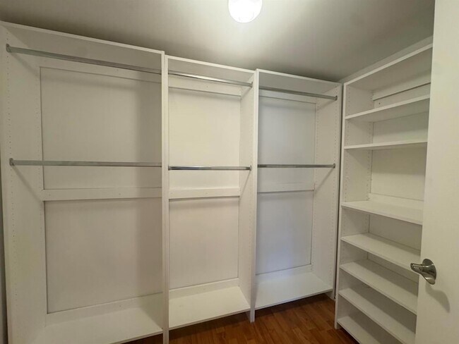 Building Photo - 2018 SW 29th Ct