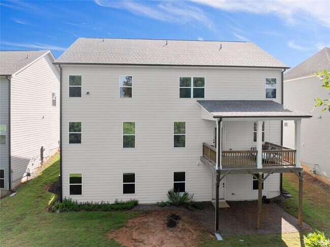 Building Photo - 4656 Silver Oak Dr SW