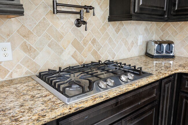 Building Photo - 9338 Taylor Cliff Ln