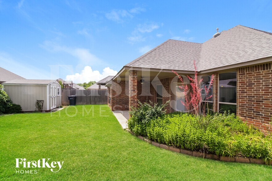 Building Photo - 304 SW 171st St