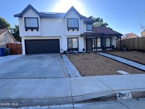 Building Photo - 39357 Landmark Ct