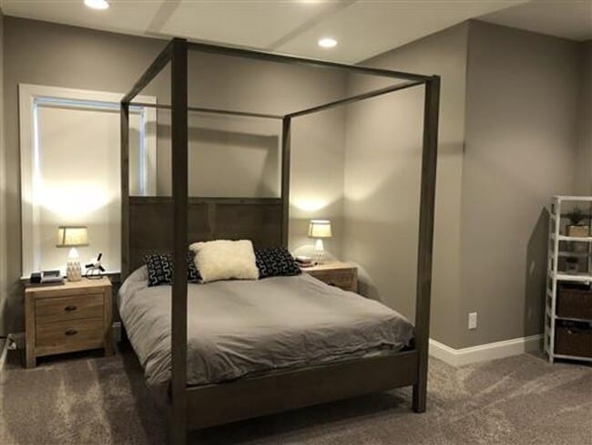 Building Photo - Extremely well maintained 3-bedroom, 2.5-bath home located in the highly desirable Woodlands comm...