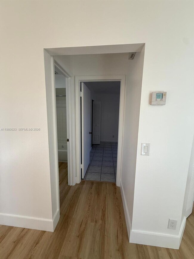 Building Photo - 6561 NW 172nd Ln