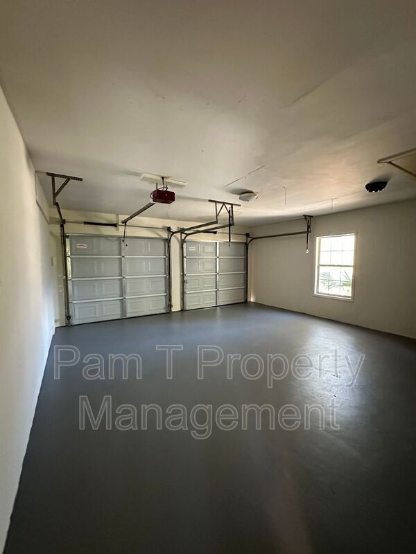 Building Photo - 110 Gunpowder Dr