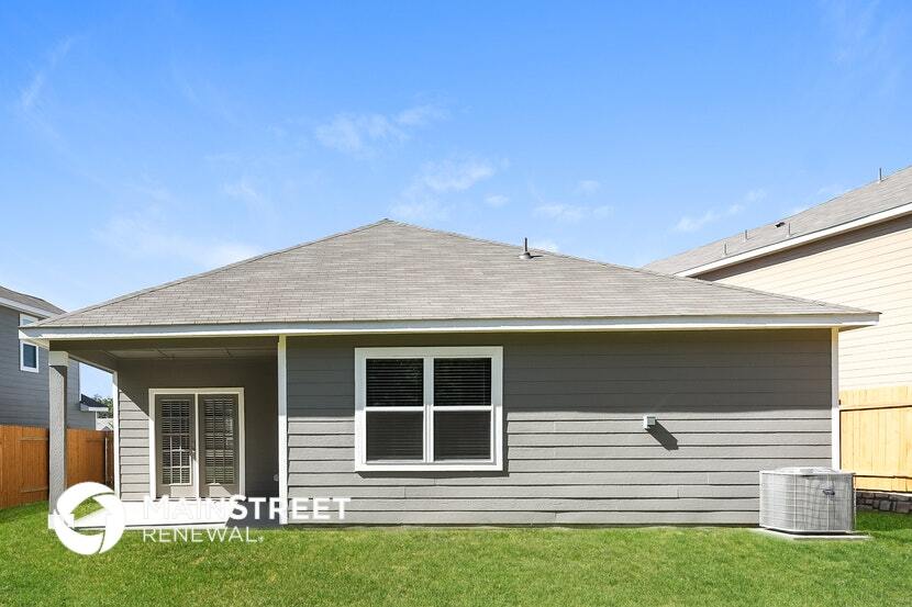 Building Photo - 26877 Steinbeck Dr