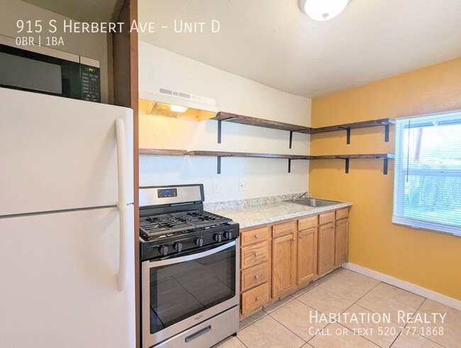 Building Photo - 915 S Herbert Ave