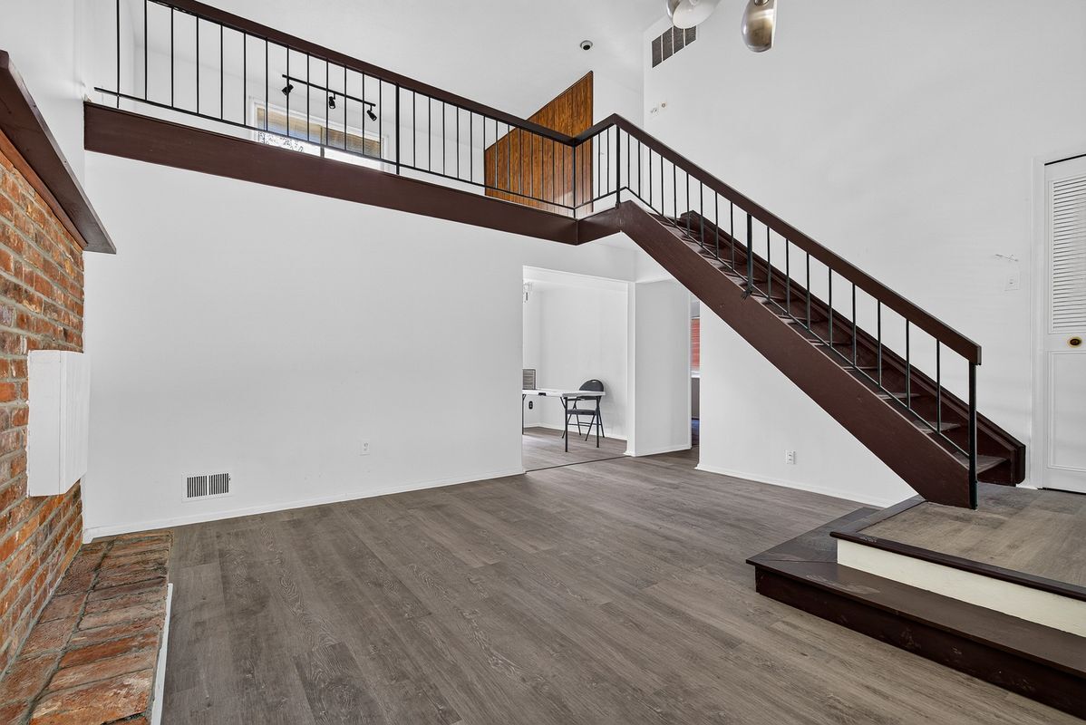 Building Photo - 8801 Monmouth Dr
