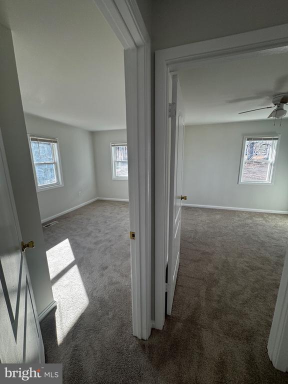 Building Photo - 18312 Chestnut Dr