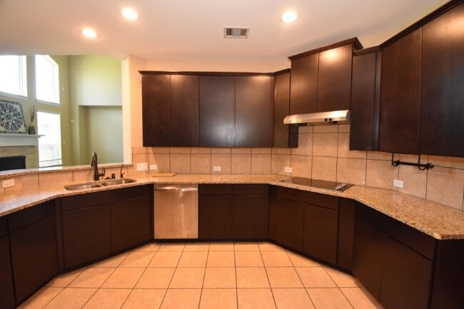 Building Photo - 10135 Cypress Path