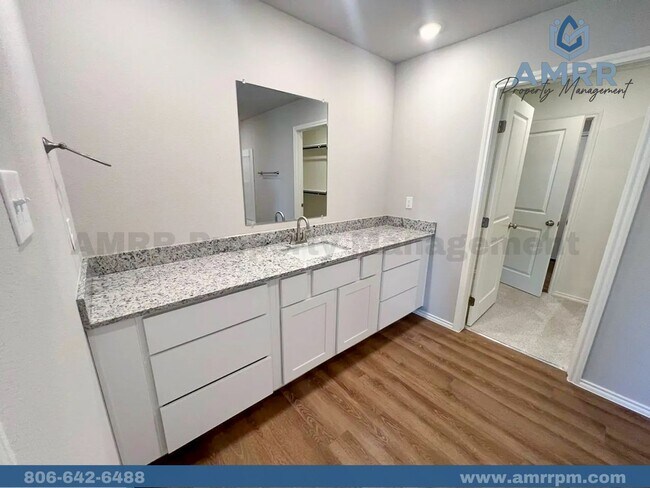 Building Photo - 8340 E County Rd 111