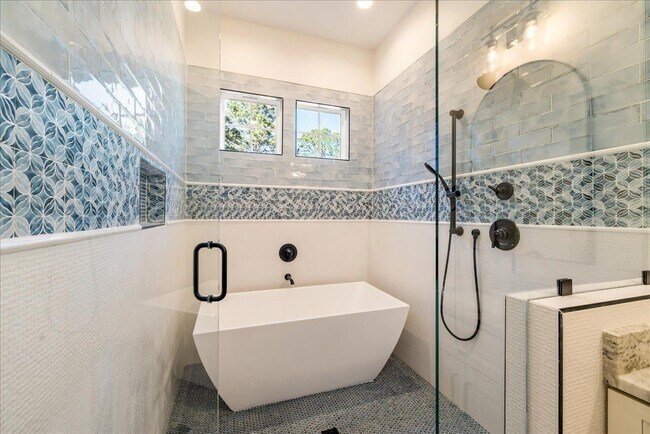 Building Photo - 4028 Poets Trl