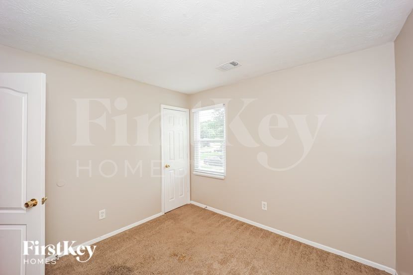 Building Photo - 1287 Mill Lake Cir