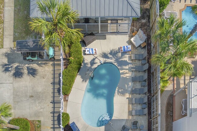 Building Photo - 2809 Scenic Hwy 98