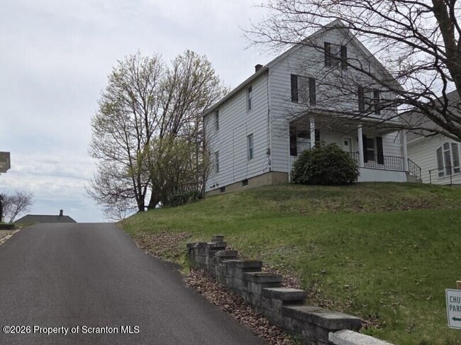 Building Photo - 138 Charles St