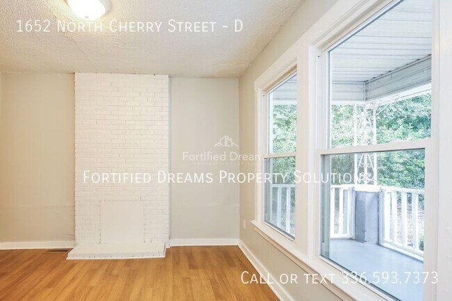 Building Photo - 1652 N Cherry St