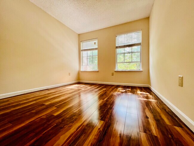 Bedroom 1 - 25 Balboa Ln