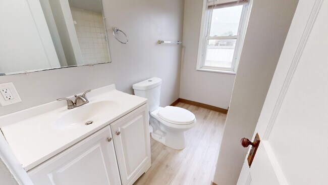 Building Photo - 7401 Jameson Rd