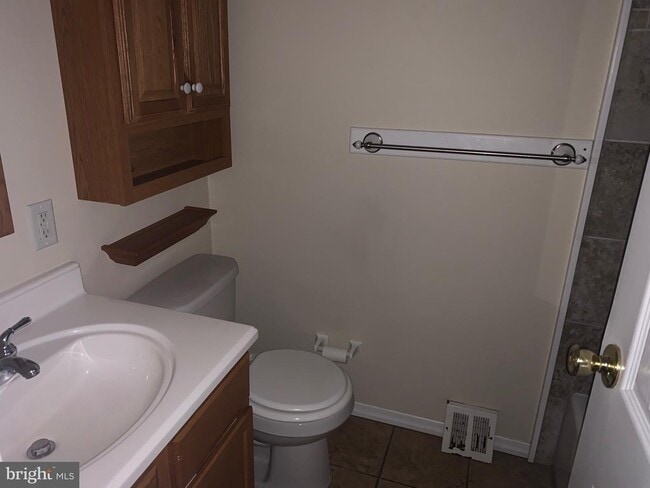 Building Photo - 9942 Lackland Dr