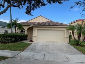 Building Photo - 700 Vista Meadows Dr