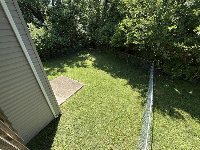 Building Photo - 1307 W Lexington Cir